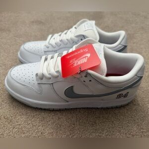 Nike / Supreme SB Dunk low